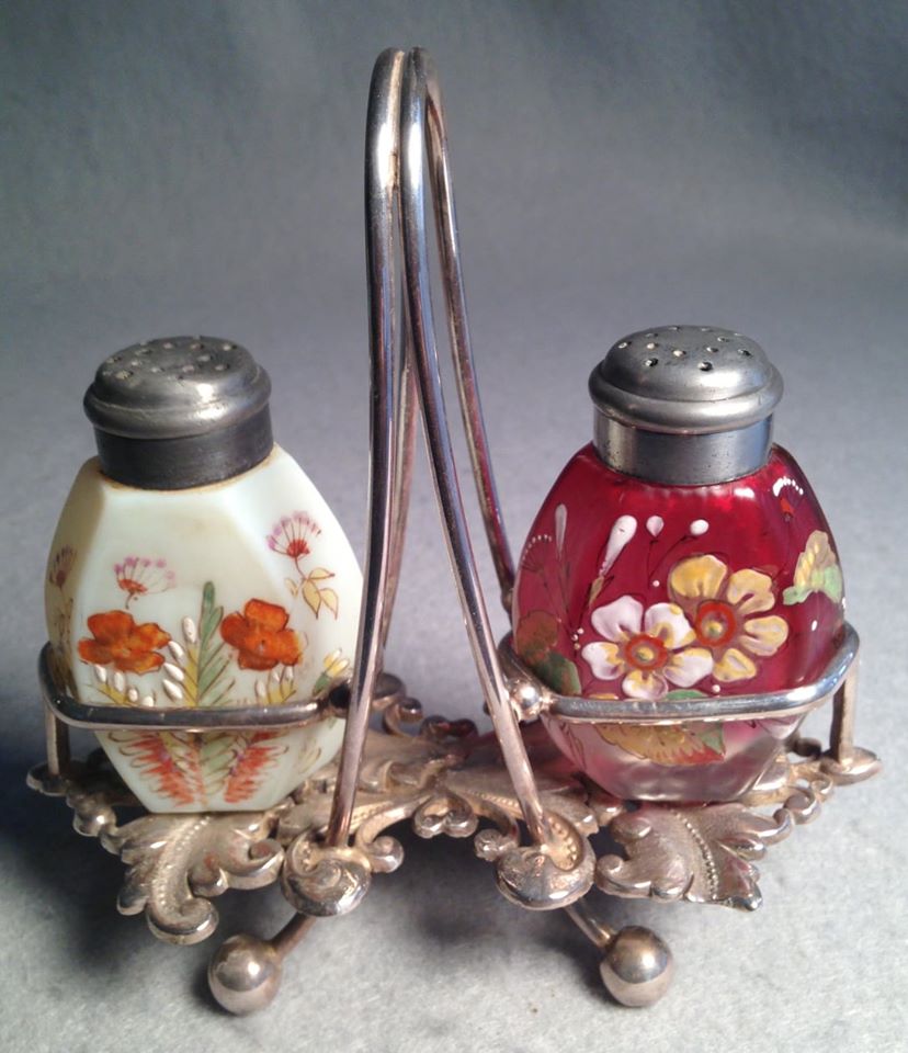 A Charming Set of 2 Mountian Dew Salt and Pepper Shakers 105 